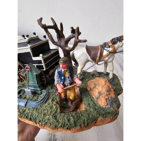 Lemax gruesome grave digger Horse carriage as is Halloween decor village vintage - Picture 3 of 10